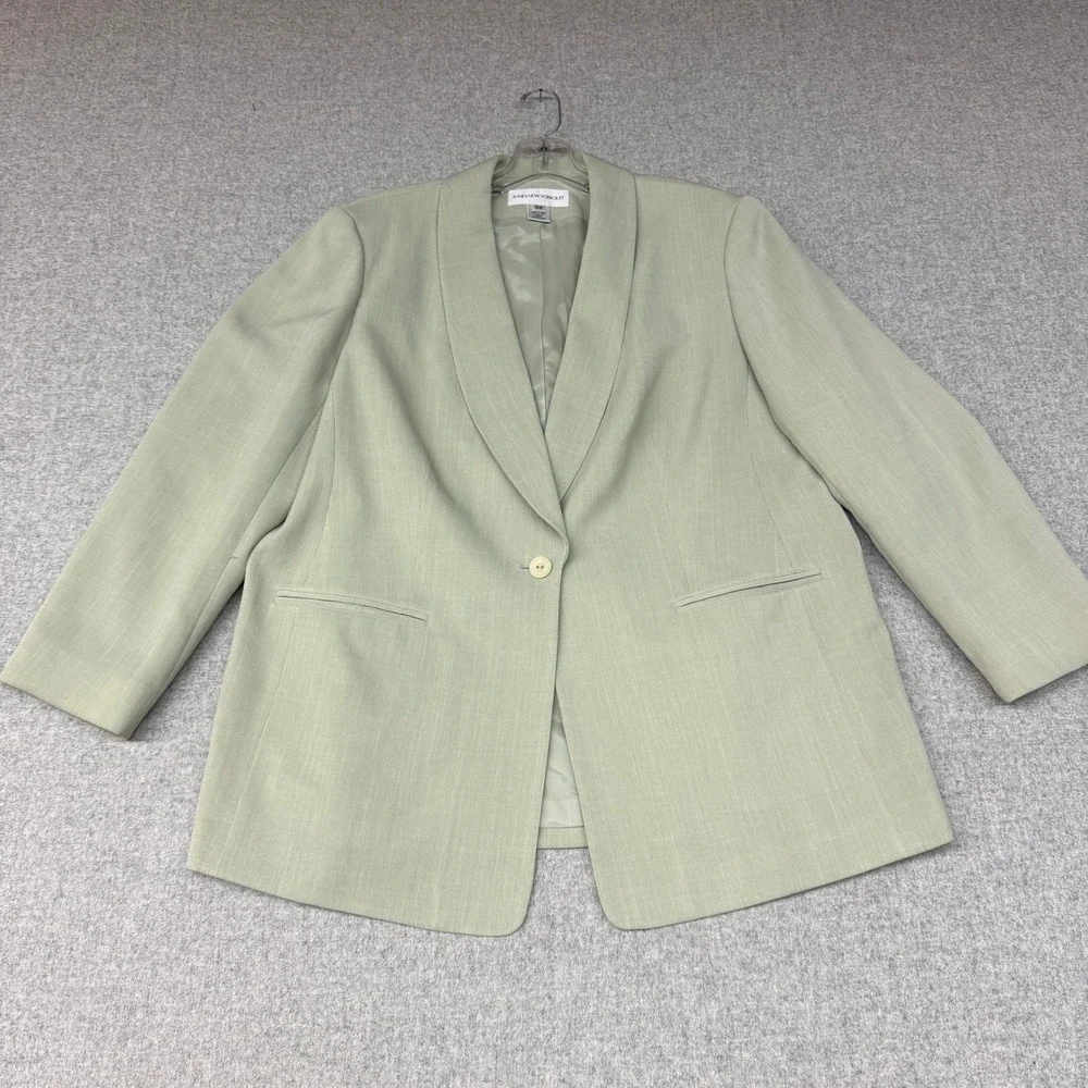 Jones New York Suit 2 Piece Set 16W Sage Green Shawl Lapel Blazer Straight Pants